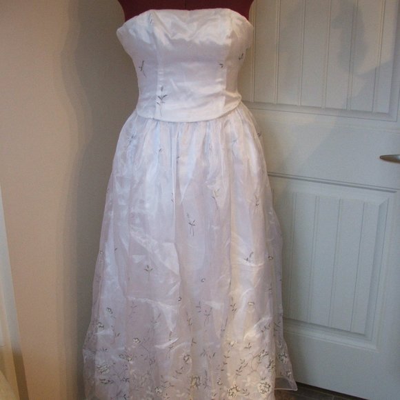 Niki Livas Full Length Prom/Formal/Bridal GOWN Size.9/10 Corset Back (1J) - Picture 1 of 11